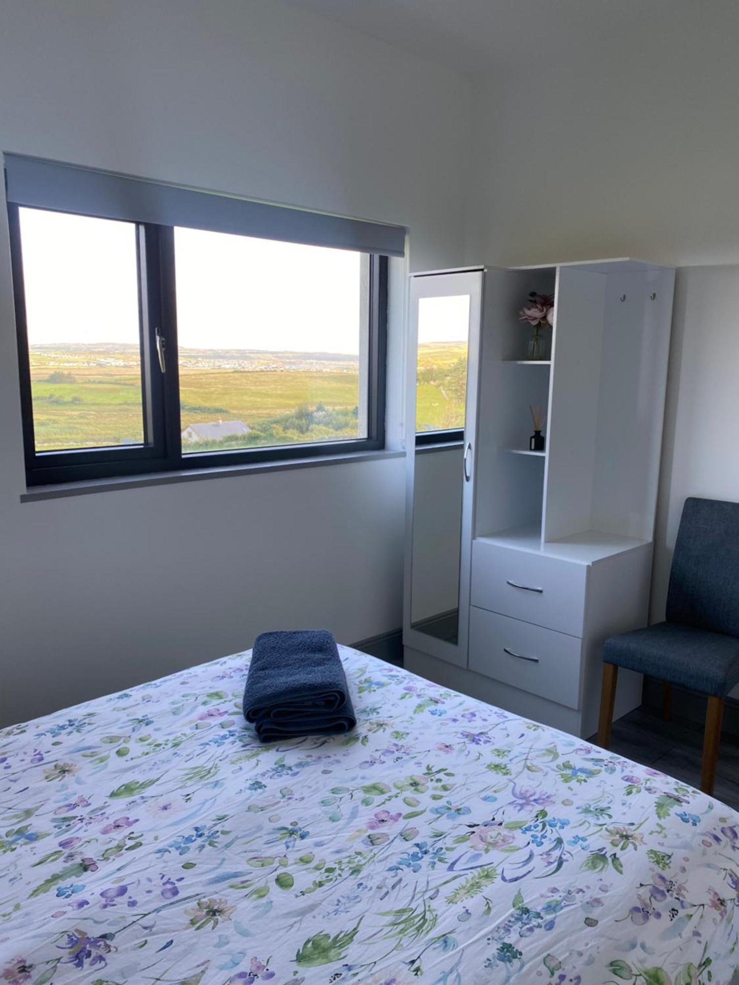 Hill Top View Apartment Lahinch Exterior photo